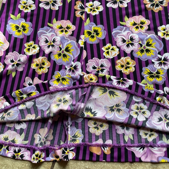 Bob Mackie Wearable Art Floral 2 Piece Set top skirt‎ pansie Purple Striped XL - Picture 9 of 11